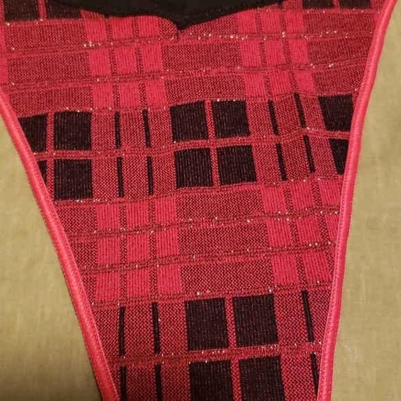 Thong - Picture 2 of 5